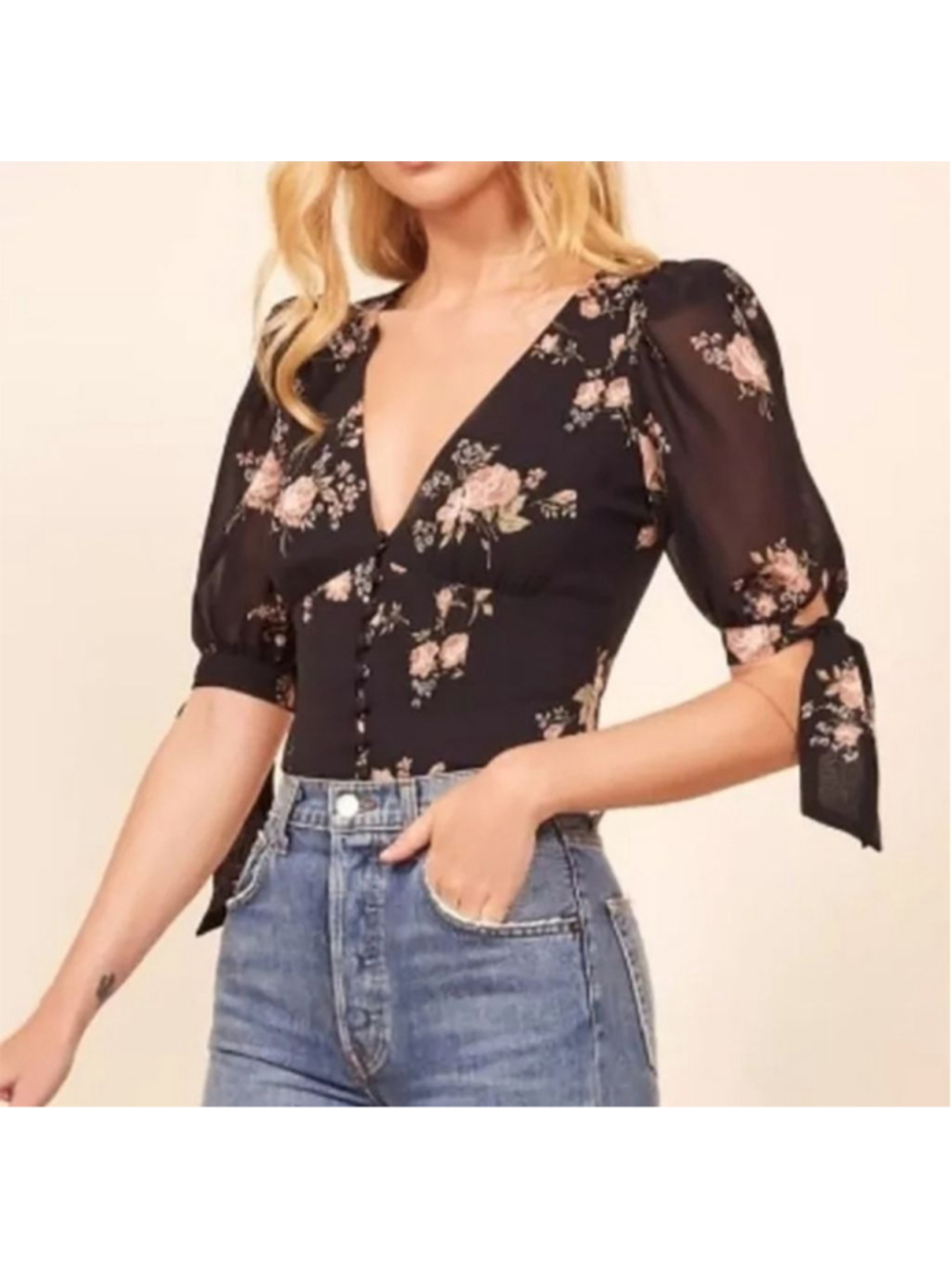 REFORMATION Ana Black Pink Floral V-Neck Button-Front Crop Top Blouse Size 0 - Picture 2 of 8